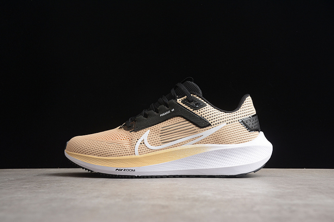 Nike Nike AIR ZOOM PEGASUS 40 YELLOW/BLACK-WHITE · DV3854-105, photo 1
