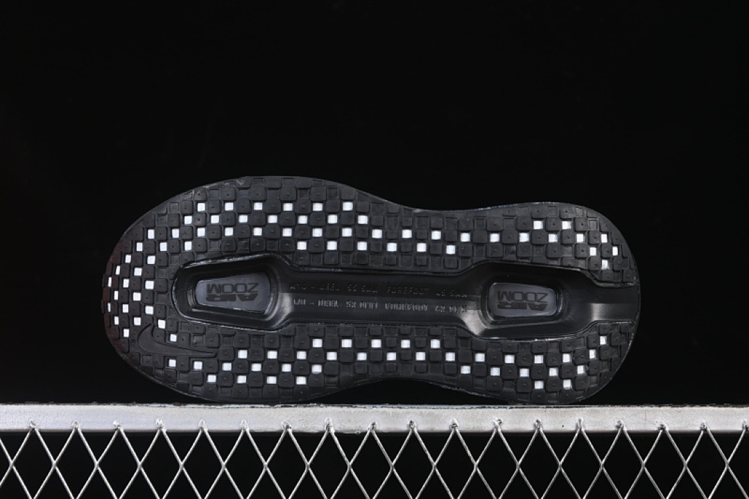 Nike [IO7325-001]-[AIR ZOOM VOMERO PREMIUM BLACK/INKINESS]-[WOMAN:36-39]-[MAN:40-46] - Image 14