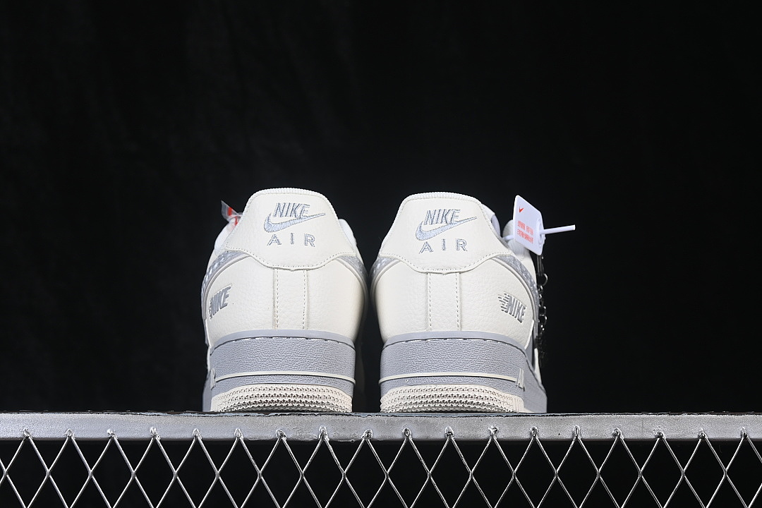 Nike [DN9688-142]-[AIR FORCE 1 07 LOW CASUAL SNEAKERS LIGHT GRAY/WHITE]-[WOMAN:36-39]-[MAN:40-45] - Image 13