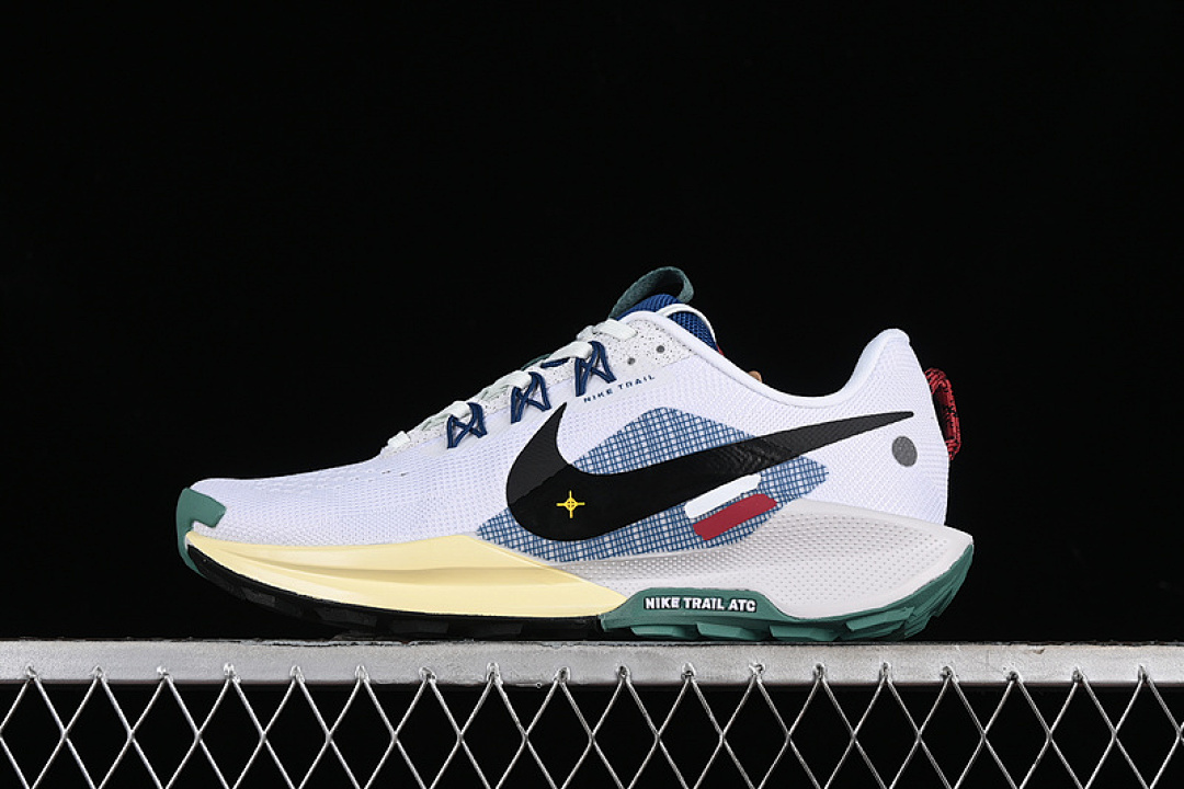 Nike [DV3864-100]-[PEGASUS TRAIL 5 WHITE/COURT BLUE/CEDAR/BLACK]-[WOMAN:36-39]-[MAN:40-46] - Image 3