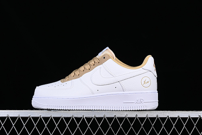Nike Nike FRAGMENT DESIGN X AIR FORCE 1 07 LOW WHITE/GOLD · TT0801-603, photo 1