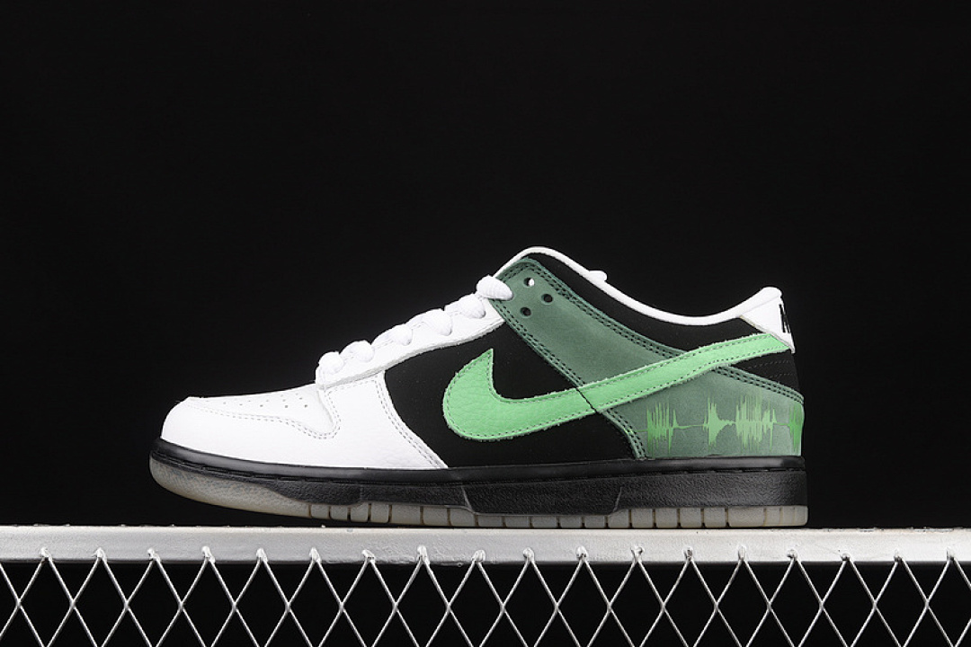 Unbranded [313170-031]-[DUNK LOW PREMIUM SB C & K BLACK/ACID/WHITE]-[WOMAN:36-39]-[MAN:40-46], photo 1