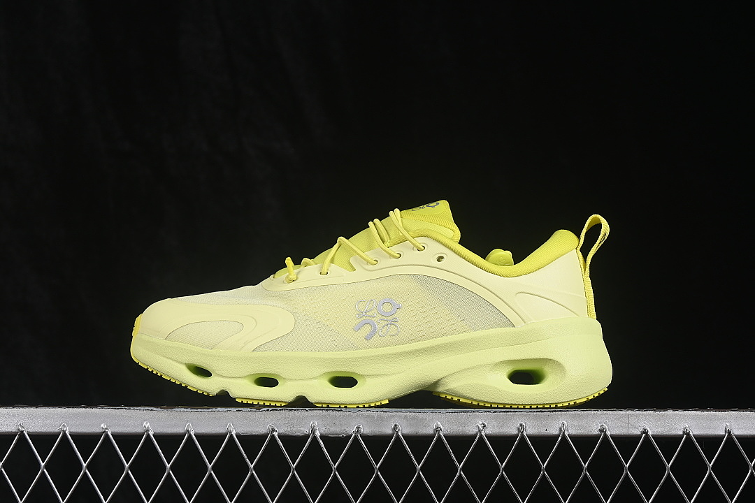 On Running [3WF30602420]-[ON CLOUDSOLO BREATHABLE SHOES YELLOW/LIGHT YELLOW]-[WOMAN:36-39]-[MAN:40-46], photo 1