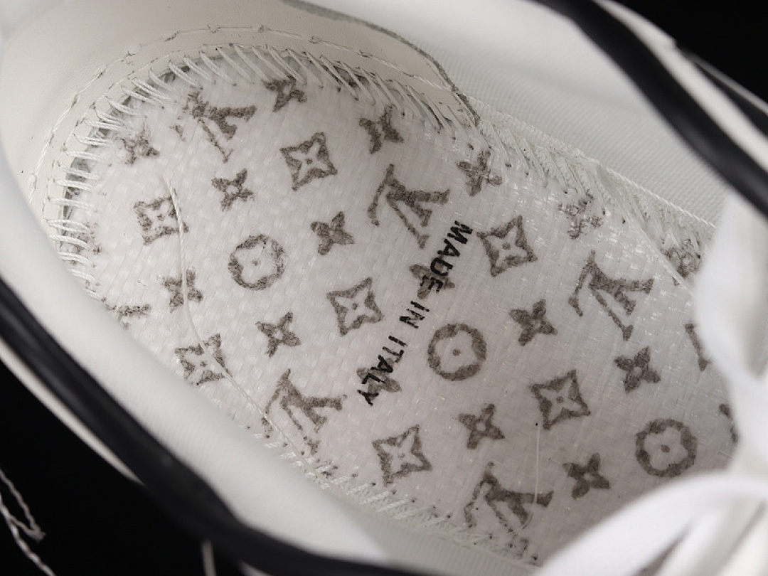 Louis Vuitton [L*V FASHION CATWALK SNEAKERS BLACK/WHITE/BLUE]-[MAN:38-46] - Image 4