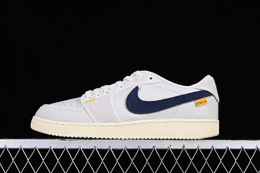 Jordan [DZ4864-100]-[AIR JORDAN UNION LA X AIR 1 KO LOW SAIL/MUSLIN/NEUTRAL (GREY]), photo 1