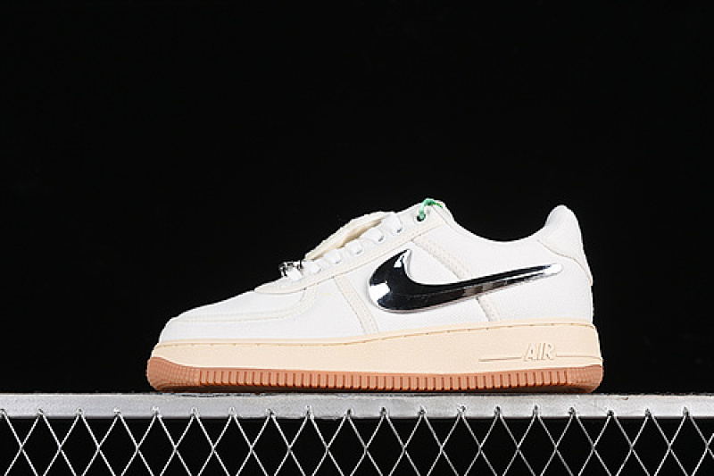 Nike Nike TRAVIS SCOTT X AIR FORCE 1 TS SAIL/GUM LIGHT BROWN/SAIL · AQ4211-101, photo 1