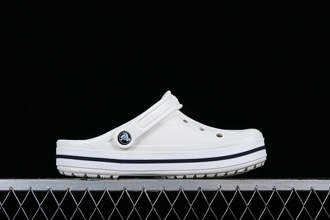 Crocs [CROCS DUAL USE BEACH HOLE SHOES WHITE/BLACK] - Image 9