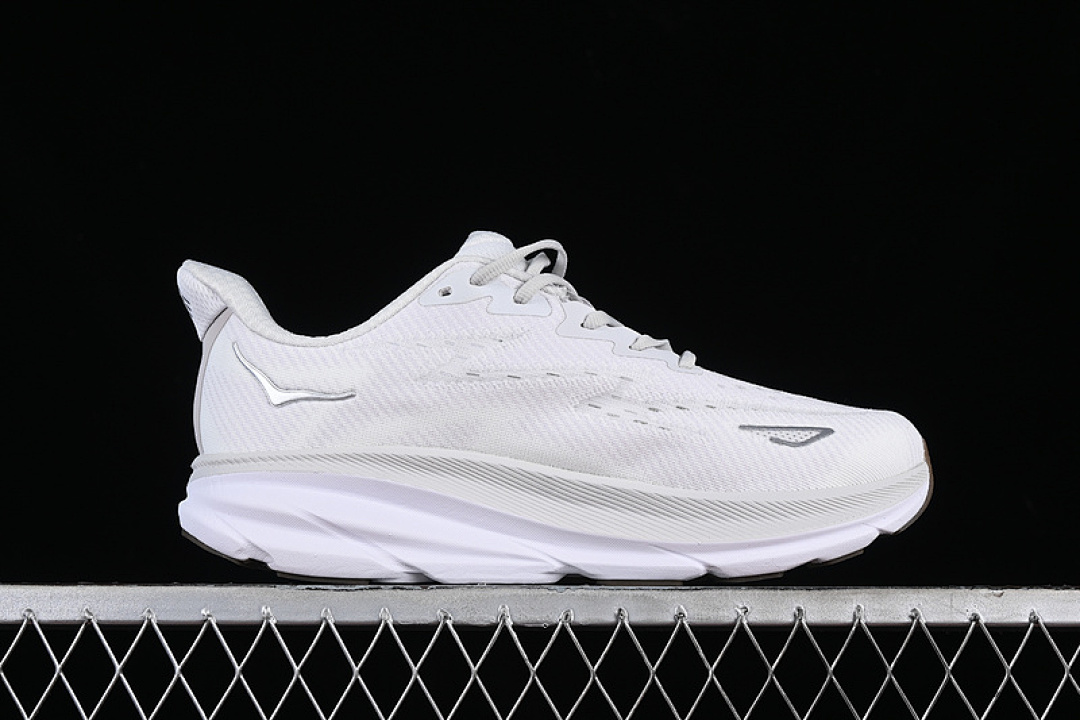 On Running [1127895 NCWT]-[HOKA ONE CLIFTON 9 WHITE/GREY/SILVER]-[WOMAN:36-39]-[MAN:40-45] - Image 16