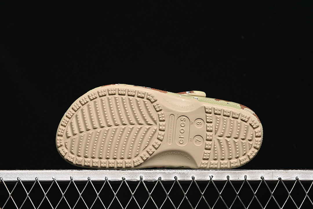 Crocs [XLARGE X CROCS CLASSIC CLOG GREEN/BROWN]-[WOMAN:36-39]-[MAN:40-46] - Image 9