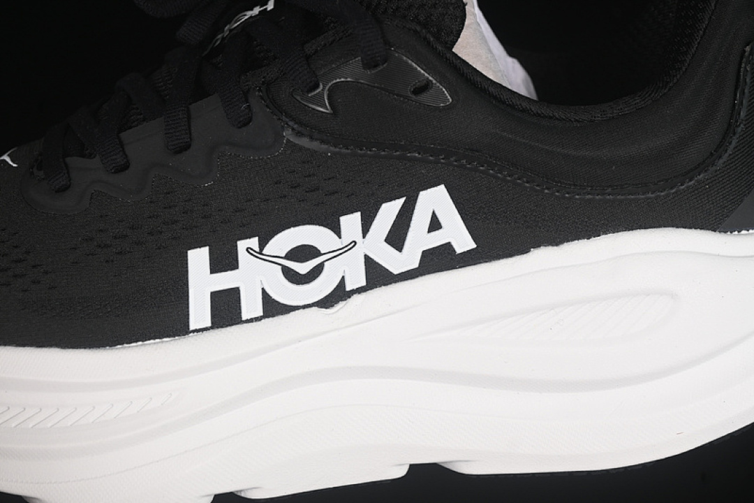 On Running [1162011 BWHT]-[HOKA ONE BONDI 9 BLACK/WHITE]-[WOMAN:36-39]-[MAN:40-45] - Image 8