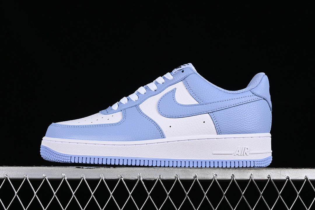 Nike Nike AIR FORCE 1 07 LOW WHITE/WHITE · CW2288-111, photo 1