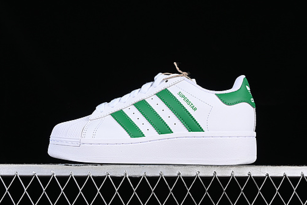 Unbranded [IF8069]-[ORIGINALS SUPERSTAR XLG WHITE/GREEN]-[WOMAN:35-39]-[MAN:40-47], photo 1