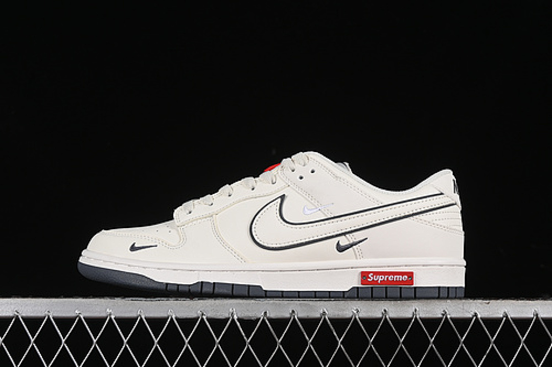 Supreme Nike SB DUNK LOW SUPREME BEIGE/GREY/WHITE · DJ2024-014, photo 1
