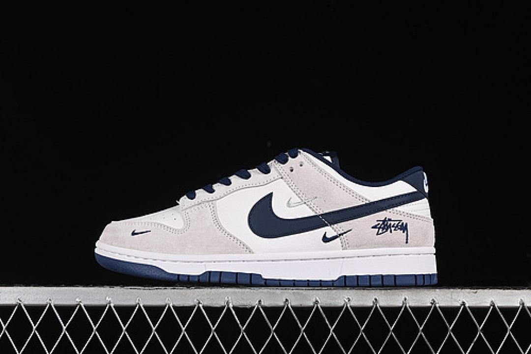 Unbranded [KK1888-003]-[SB DUNK LOW WHITE/GREY/BLUE]-[WOMAN:36-39]-[MAN:40-45], photo 1