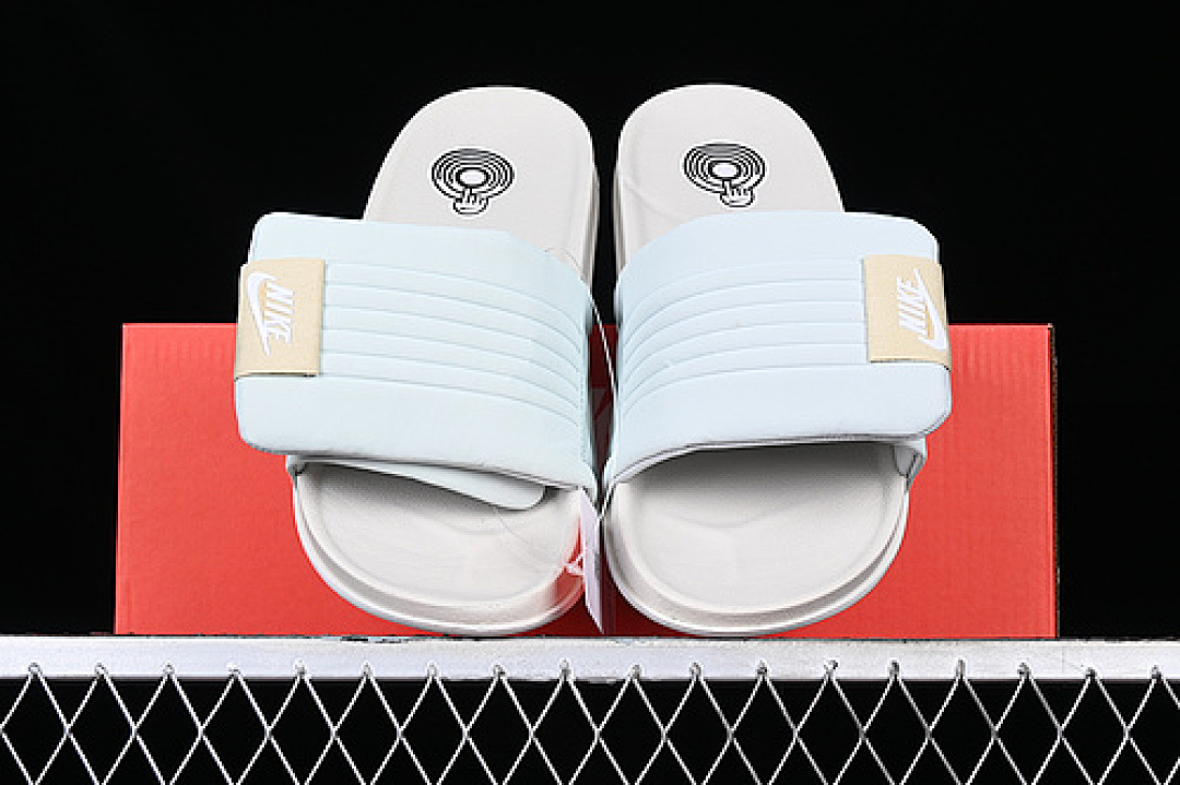 Nike [DQ9624-003]-[OFFCOURT ADJUST SLIDE LIGHT SILVER/TEAM GOLD/LIGHT BONE/SAIL]-[UNSIEX:36-44] - Image 3