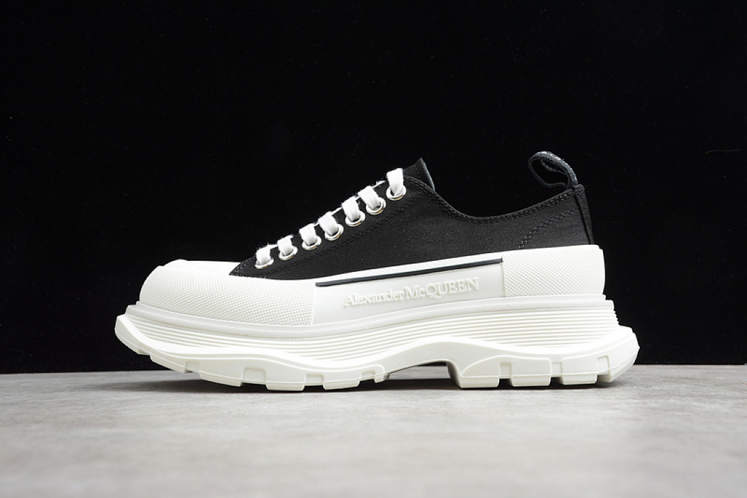 Alexander McQueen Alexander McQueen SHOES BLACK/WHITE · JCMQ900831C, photo 1