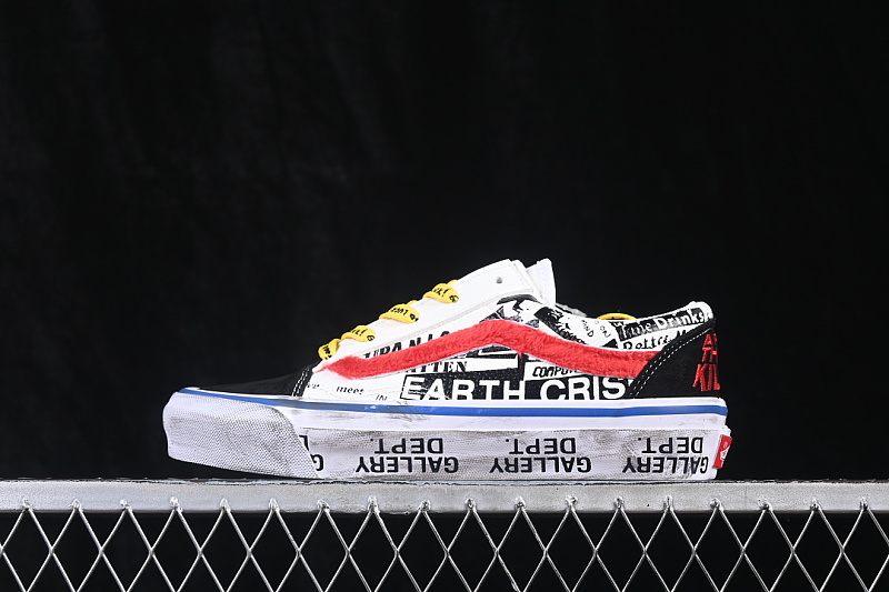 DOODLE LOW TOP CASUAL SKATE SHOES BLACK/TRUE WHITE · VN0A4P3XBMW, photo 1