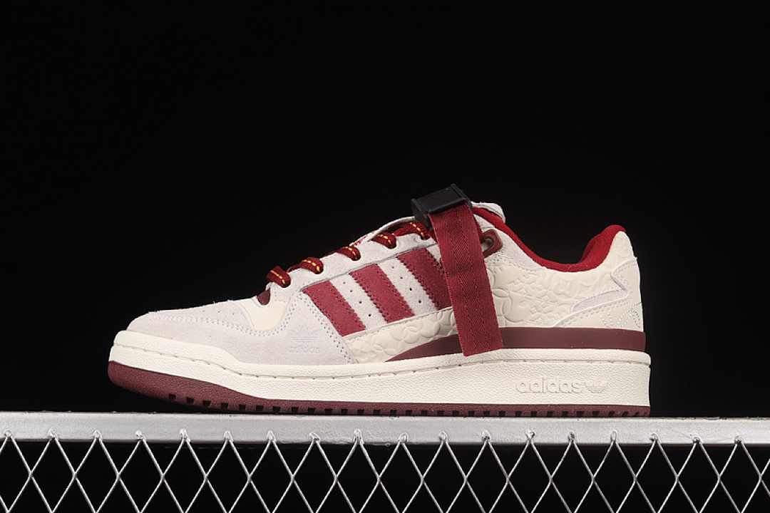 Unbranded [GX8866]-[FORUM LOW SHOES CHALK WHITE/CORE BURGUNDY/ALTERED AMBER]-[WOMAN:36-39]-[MAN:40-45], photo 1