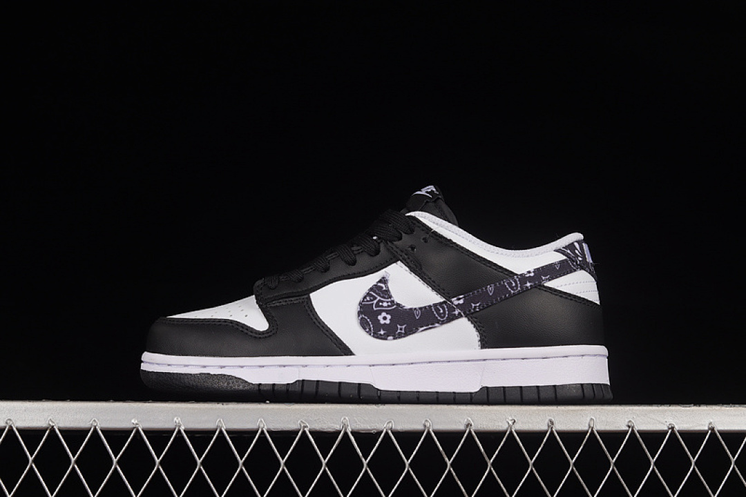 Unbranded [DH4401-100]-[WMNS DUNK LOW 'BLACK PAISLEY'BLACK/WHITE]-[UNISEX:36-47.5], photo 1