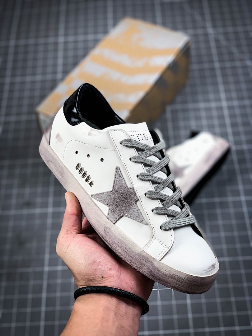 Golden Goose [GOLDEN*GOOSE SUPER STAR WHITE/GREY/BLACK]-[WOMAN:35-39], photo 1
