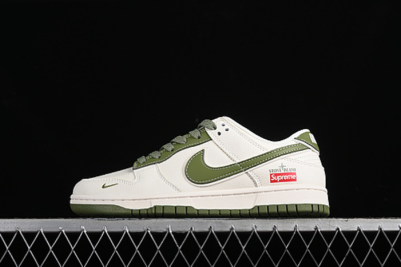 Supreme Nike SB DUNK LOW SUPREME OFF WHITE/GREEN · BB9866-004, photo 1