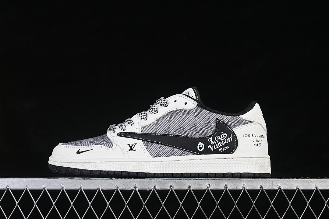 Jordan [DZ2688-013]-[FRAGMENT DESIGN AIR JORDAN 1 LOW OG SP WHITE/BLACK]-[WOMAN:36-39]-[MAN:40-45], photo 1