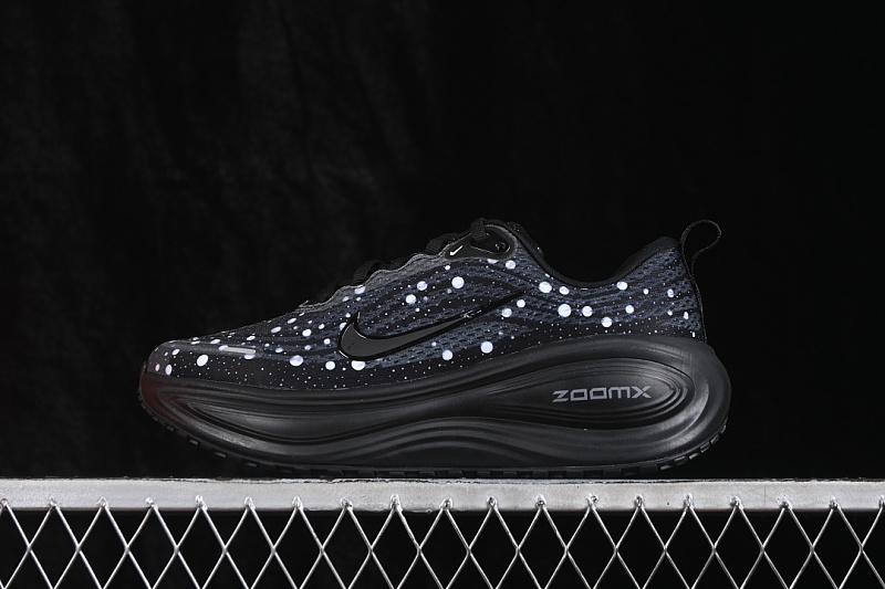 Nike Nike AIR ZOOM VOMERO PLUS AIR CUSHION SHOES BLACK/INKINESS · IM2038-041, photo 1