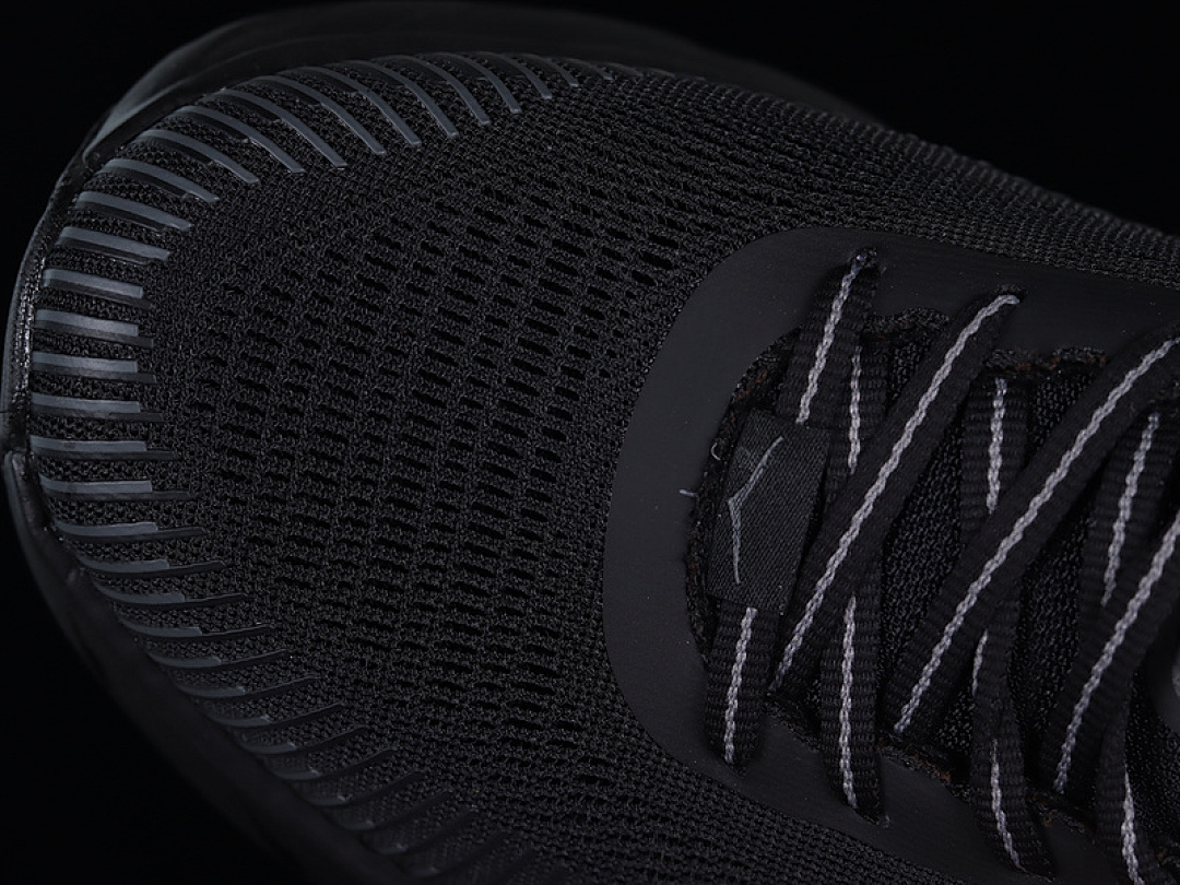On Running [1110518/BBLC]-[HOKA ONE BONDI 7 BLACK/BLACK/BLACK]-[WOMAN:36-39]-[MAN:40-45] - Image 9