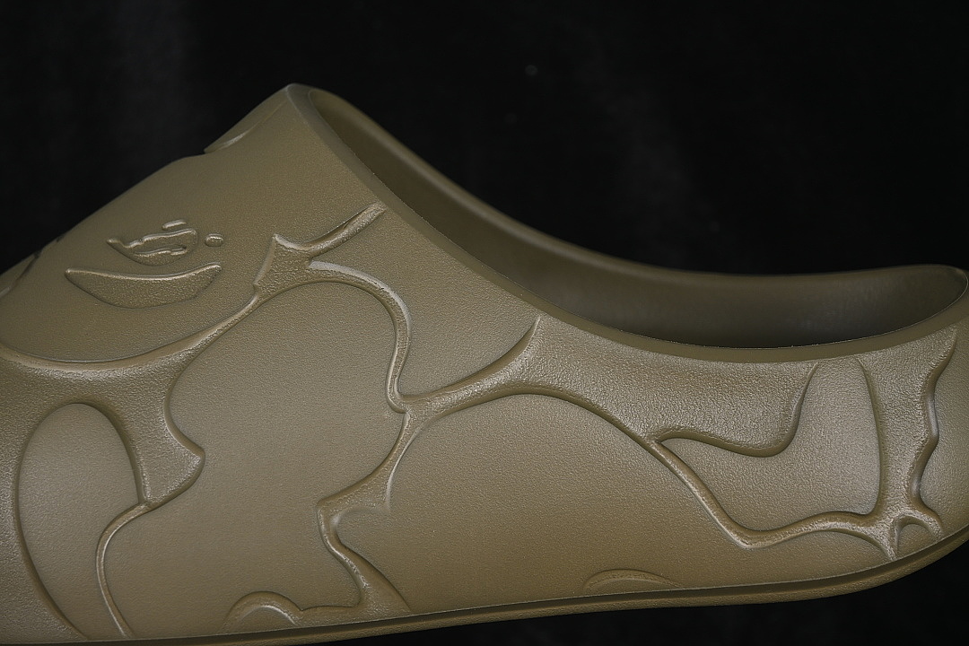 Bape [M322911]-[BAPE EVA COMFORTABLE AND VERSATILE SLIPPERS ARMY GREEN/GREEN]-[MAN:40-47.5] - Image 5