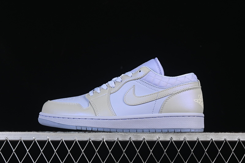 Jordan Jordan 1 LOW SE GHOST/SAIL/PURE PLATINUM · IM5129-010, photo 1