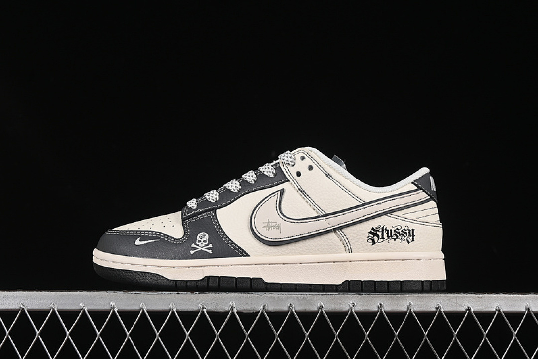 Nike SB DUNK LOW WHITE/BLACK/GREY · ZH2598-270, photo 1