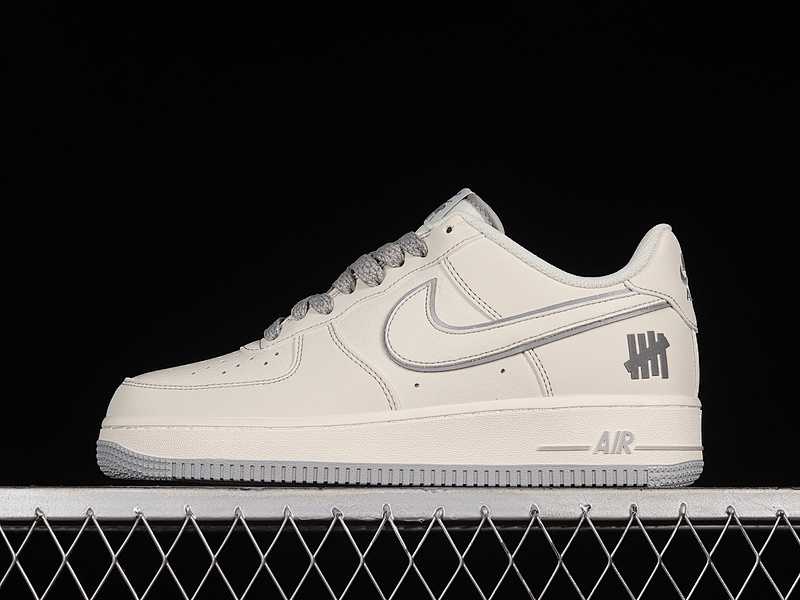 Nike Nike UNDEFEATED X AIR FORCE 1 07 LOW OFF WHITE/LIGHT GREY/OFF WHITE · UN3699-055, photo 1