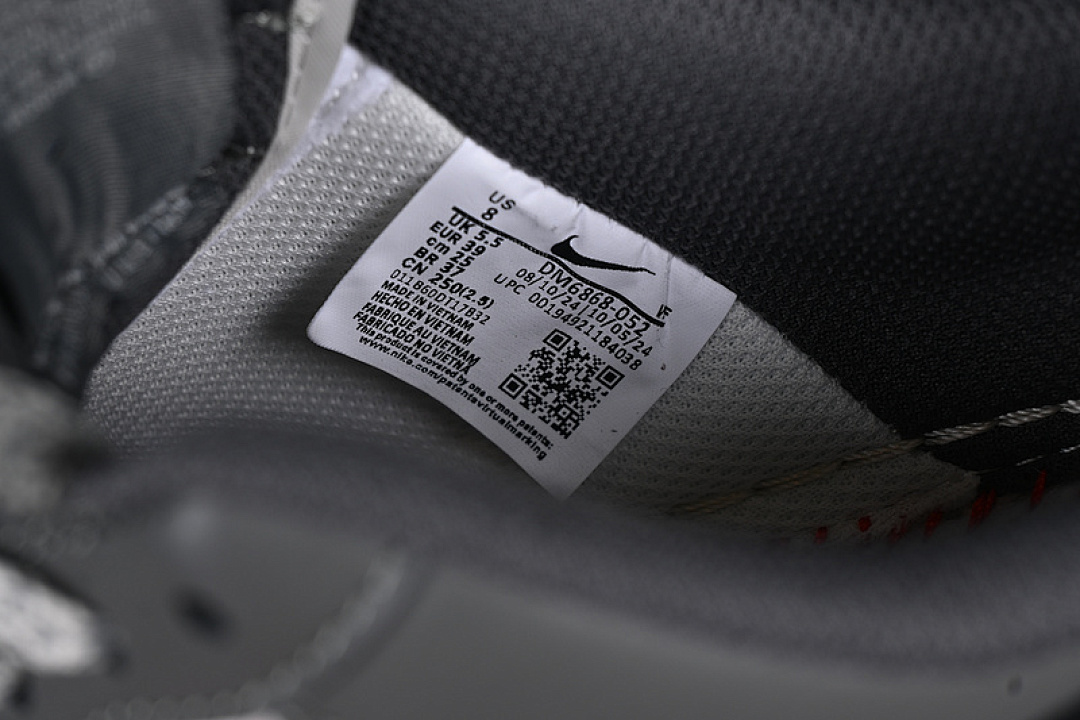 Nike [DM6688-052]-[AIR FORCE 1 07 LOW WHITE/GREY/BLACK/SILVER/RED]-[WOMAN:36-39]-[MAN:40-45] - Image 6