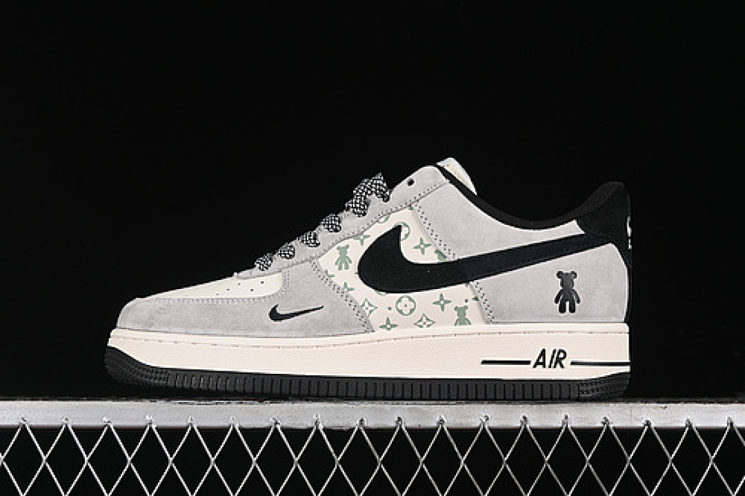 Nike [SJ9188-002]-[AIR FORCE 1 07 LOW WHITE/GREY/BLACK]-[WOMAN:36-39]-[MAN:40-45], photo 1