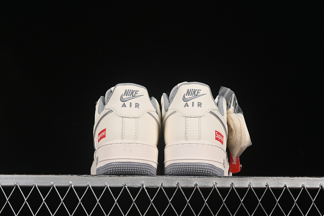 Nike [HH7518-058]-[AIR FORCE 1 07 LOW SUPREME WHITE/GREY]-[WOMAN:36-39]-[MAN:40-45] - Image 14