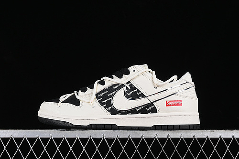 Supreme Nike SB DUNK LOW SUPREME OFF WHITE/BLACK/RED · JJ5688-105, photo 1
