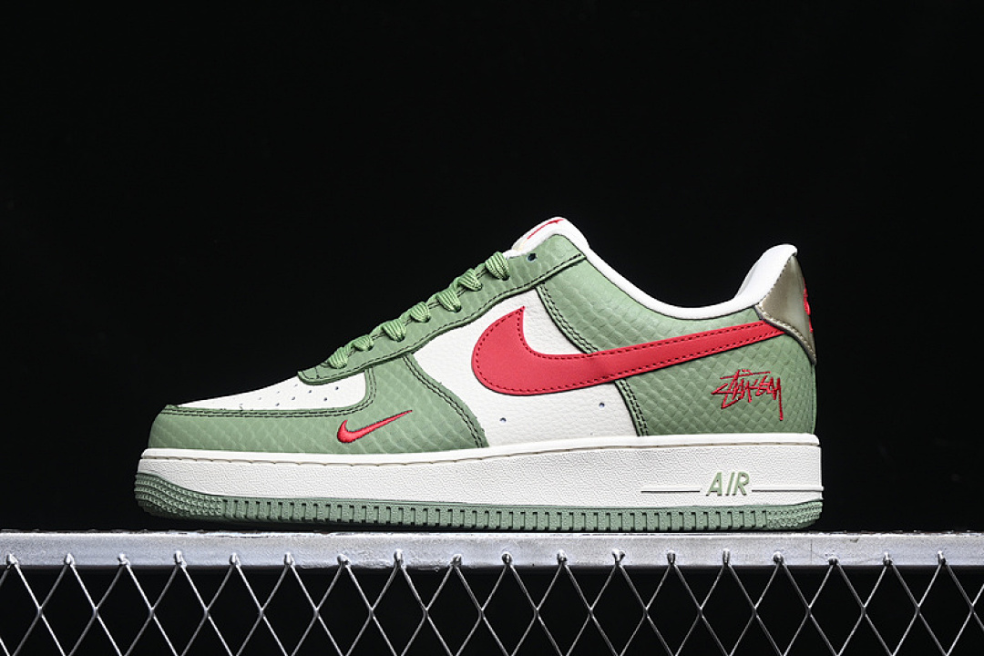 Nike [KK1988-028]-[AIR FORCE 1 07 LOW WHITE/GREEN/RED]-[WOMAN:36-39]-[MAN:40-45], photo 1