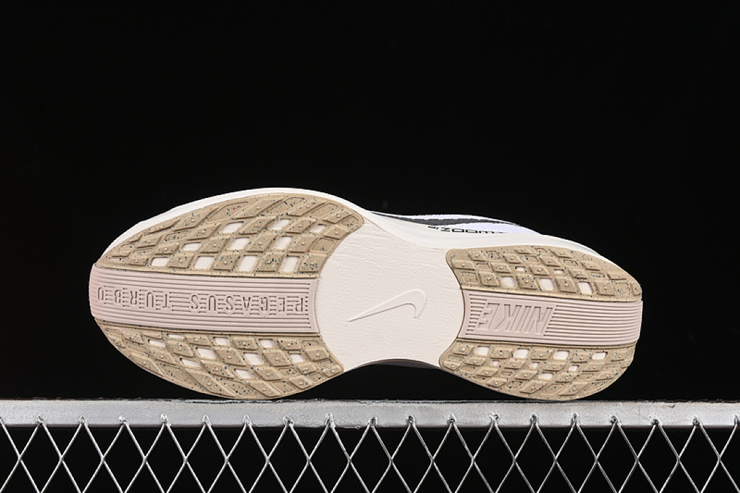 Nike [FQ7262-100]-[AIR ZOOM PEGASUS 35 WHITE/SAIL/LIGHT OREWOOD BROWN/ANTHRACITE]-[UNISEX:36-46] - Image 15