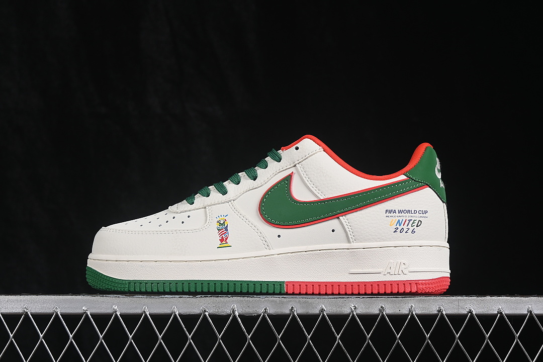 Nike [DD1982-371]-[AIR FORCE 1 07 LOW CASUAL SNEAKERS RED/GREEN/WHITE]-[WOMAN:36-39]-[MAN:40-45], photo 1