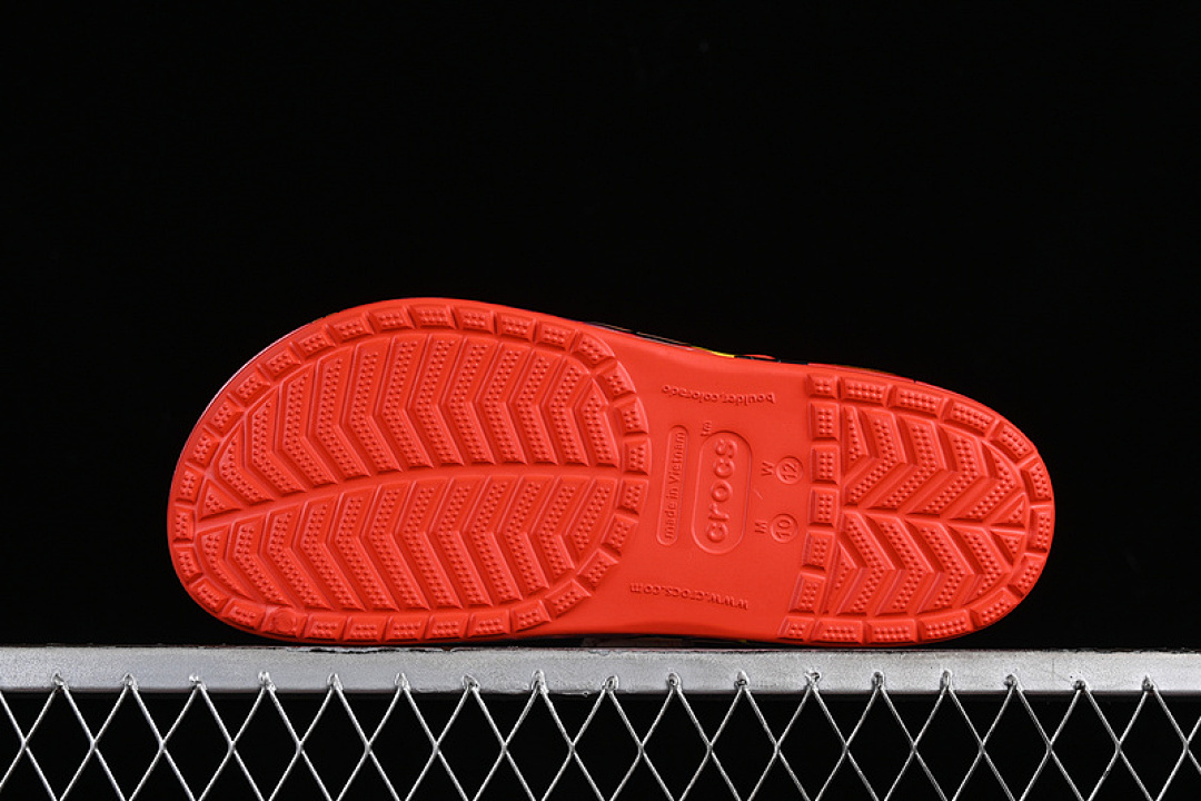 Crocs [CARS X CROCS CLASSICCLOG LIGHTNING MCQUEEN RED/ORANGE]-[WOMAN:36-39]-[MAN:40-44] - Image 12