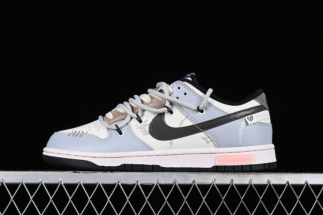 Nike SB DUNK LOW TS WHITE/BLACK/BLUE · DD1391-100, photo 1