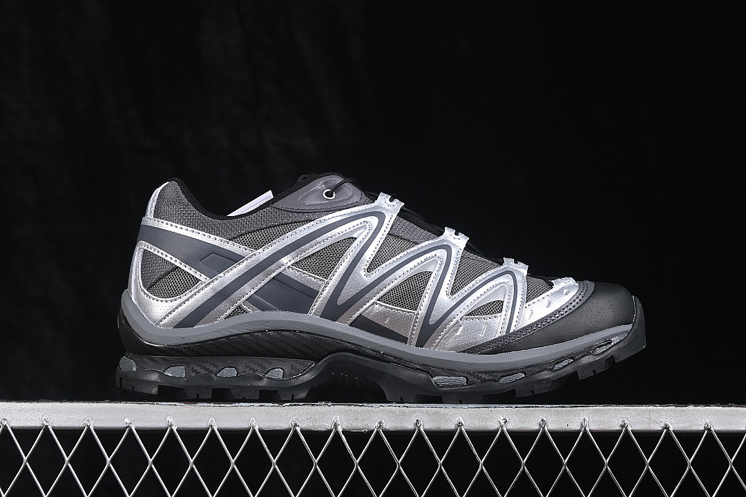 On Running [491716-29]-[XT QUEST TRAIL RUNNING SHOES SILVER/DARK GRAY]-[WOMAN:36-39]-[MAN:40-46] - Image 15