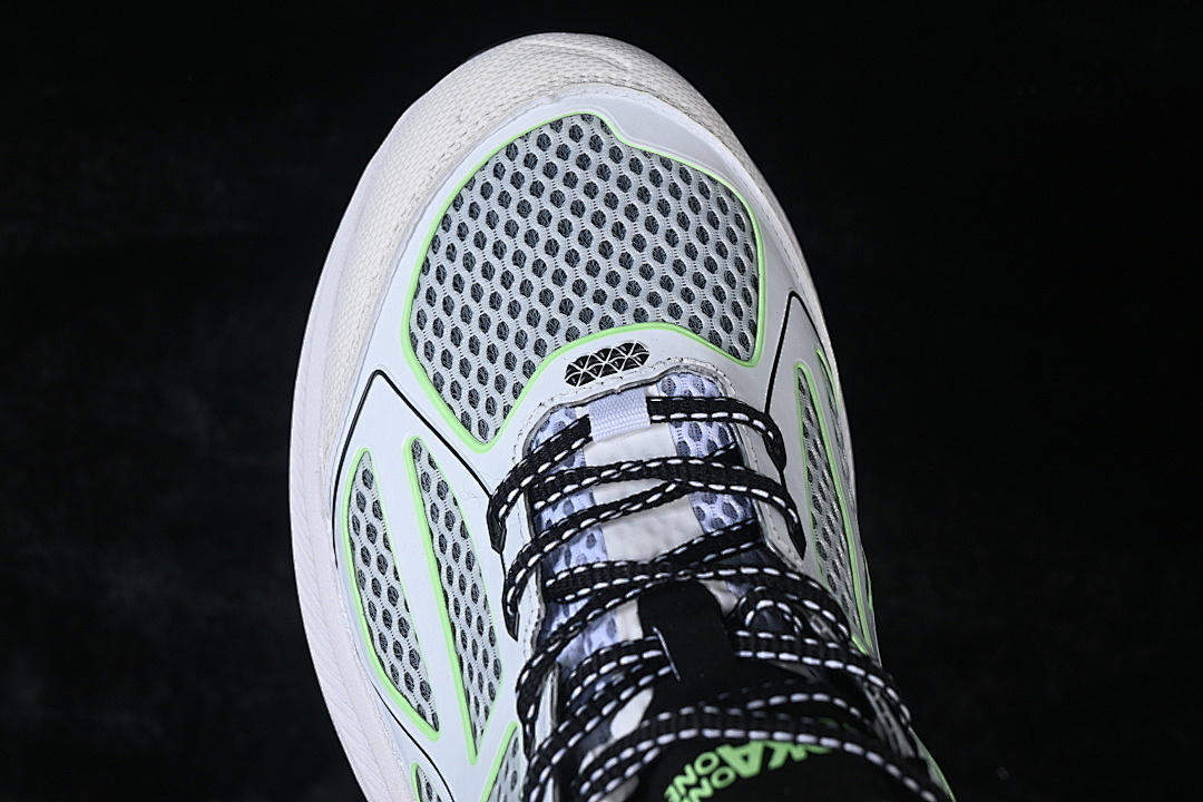 On Running [1155370 BWHT]-[ONE ONE CLIFTON 9 MESH SHOES WHITE/BLACK/GREEN]-[WOMAN:36-39]-[MAN:40-45] - Image 9