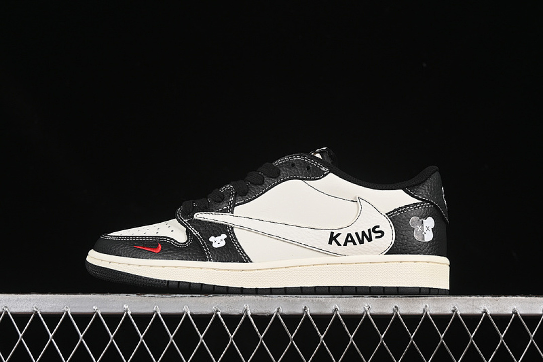 Jordan [XZ5749-004]-[TRAVIS SCOTT X FRAGMENT DESIGN AIR JORDAN 1 LOW OG SP WHITE/BLACK/RED]-[36-45], photo 1