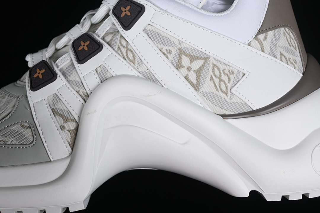 Arc'teryx [370N WHITE]-[LOUIS VUITTON ARCHLIGHT SNEAKERS L*V WHITE/GREY]-[WOMAN:35-39] - Image 8
