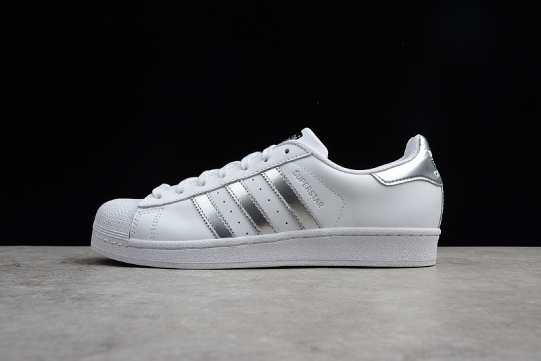 Unbranded [AQ3091]-[AD SUPERSTAR CLASSIC WHITE/SILVER METALLIC]-[WOMAN:36-39 1/3]-[MAN:40-44]-[OG00124], photo 1