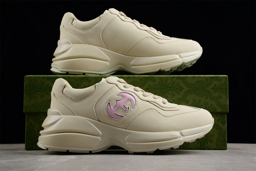 On Running [GU*CCI PINK/BROWN]-[WOMAN:36-40] - Image 2