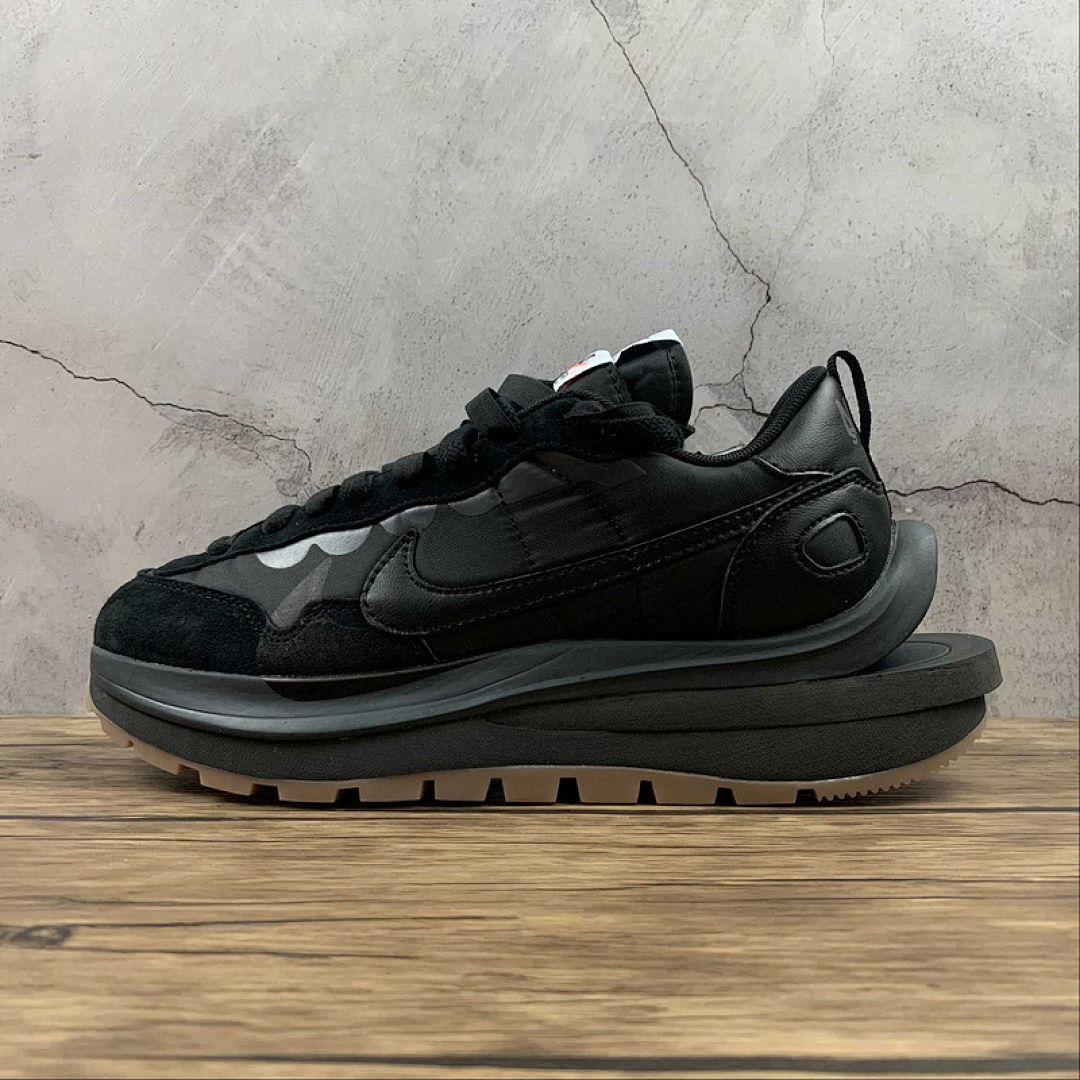 Sacai Sacai X VAPORWAFFLE BLACK GUM BLACK/OFF-NOIR/OFF-NOIR · DD1875-001, photo 1