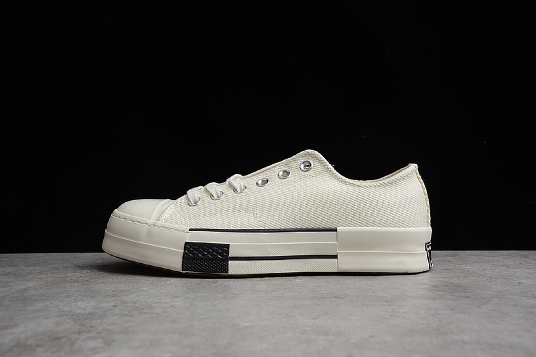 Converse [A00134C]-[DRKSHDW X CHUCK TAYLOR ALL-STAR 70S LOW WHITE/WHITE/BLACK]-[WOMAN:35-39]-[MAN:40-44], photo 1