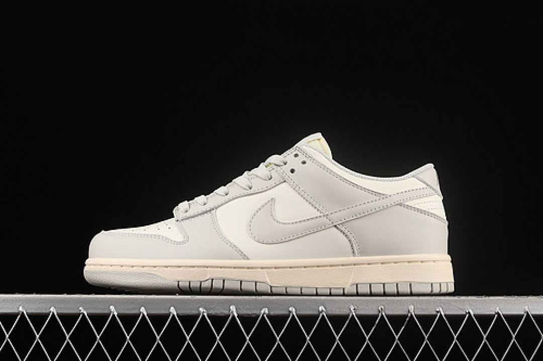 Nike SB DUNK LOW SAIL/LIGHT BONE/CASHMERE/PALE IVORY · DD1503-107, photo 1
